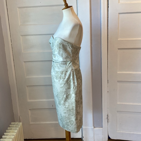 NWT Kay Unger Strapless Metallic Brocade Style Dress, Size 8 - Picture 11 of 17